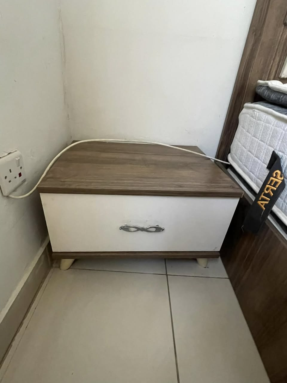 هةولير تاخم ٤پارجه ميستواليتى لةكةل نيه دوشةكى لةكةله 170هةزار باكو بيعةيبه


**إذا كنت صاحب هذا الإعلان وتريد حذفه لأي سبب، رجاءا أرسل رسالة إلى الدعم الفني**