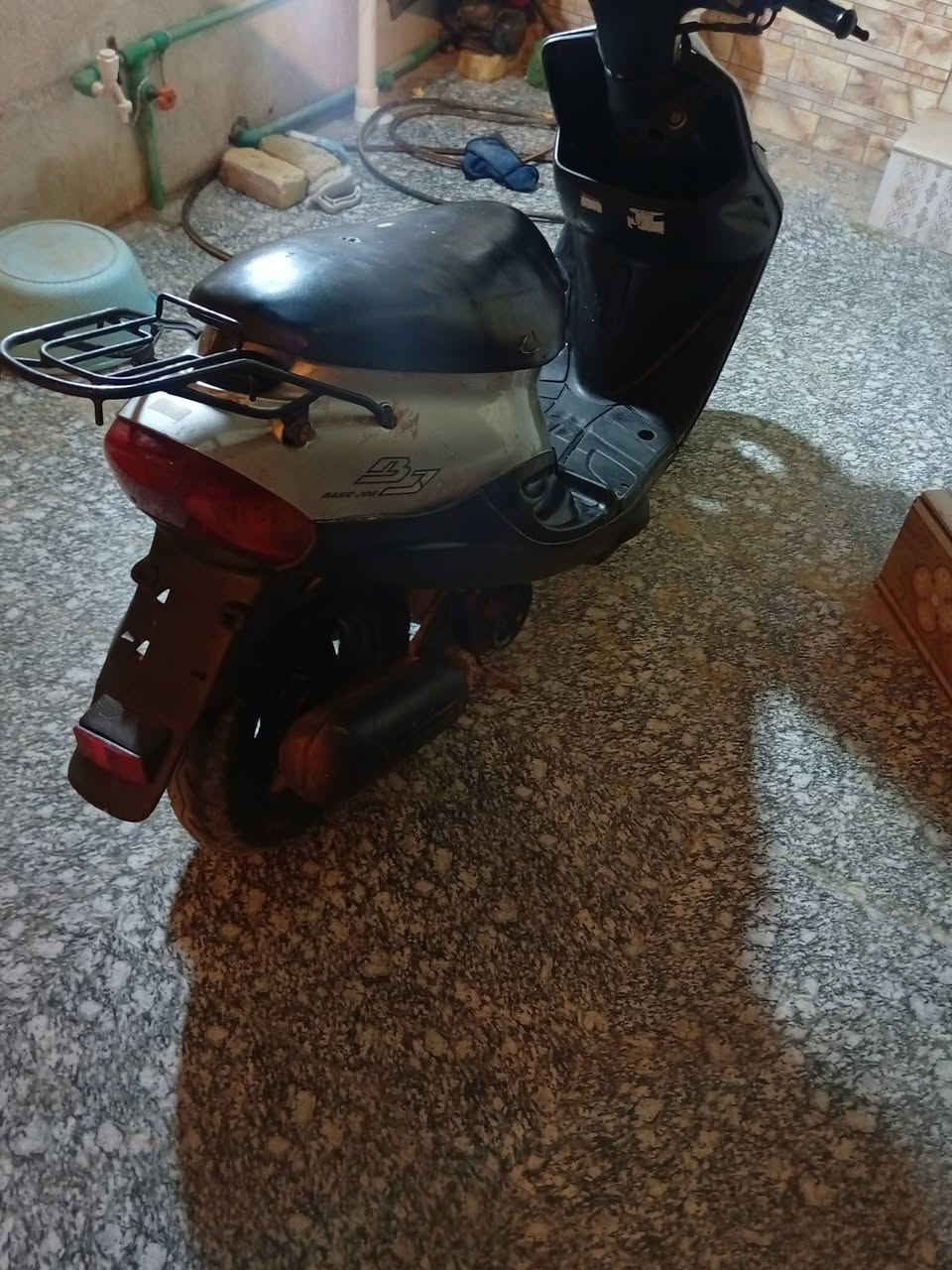 دراجة تسع نضيفة دراجة توا مجفتة مكينة ناعمة بدرجة دراجة تاخذها وتدعيلي كهربائيات كلها شغاله نگرة سلف بس توا وگف عندي سلف ماعرف شنو سبب دراجة فقط العداد ما يشتغل.دراجة كاملة تشغل وتاخذها 
سعر 400وبيها مجال ان شاء الله مكاني بصرة قضاء شط العرب الجزيرة ***********
