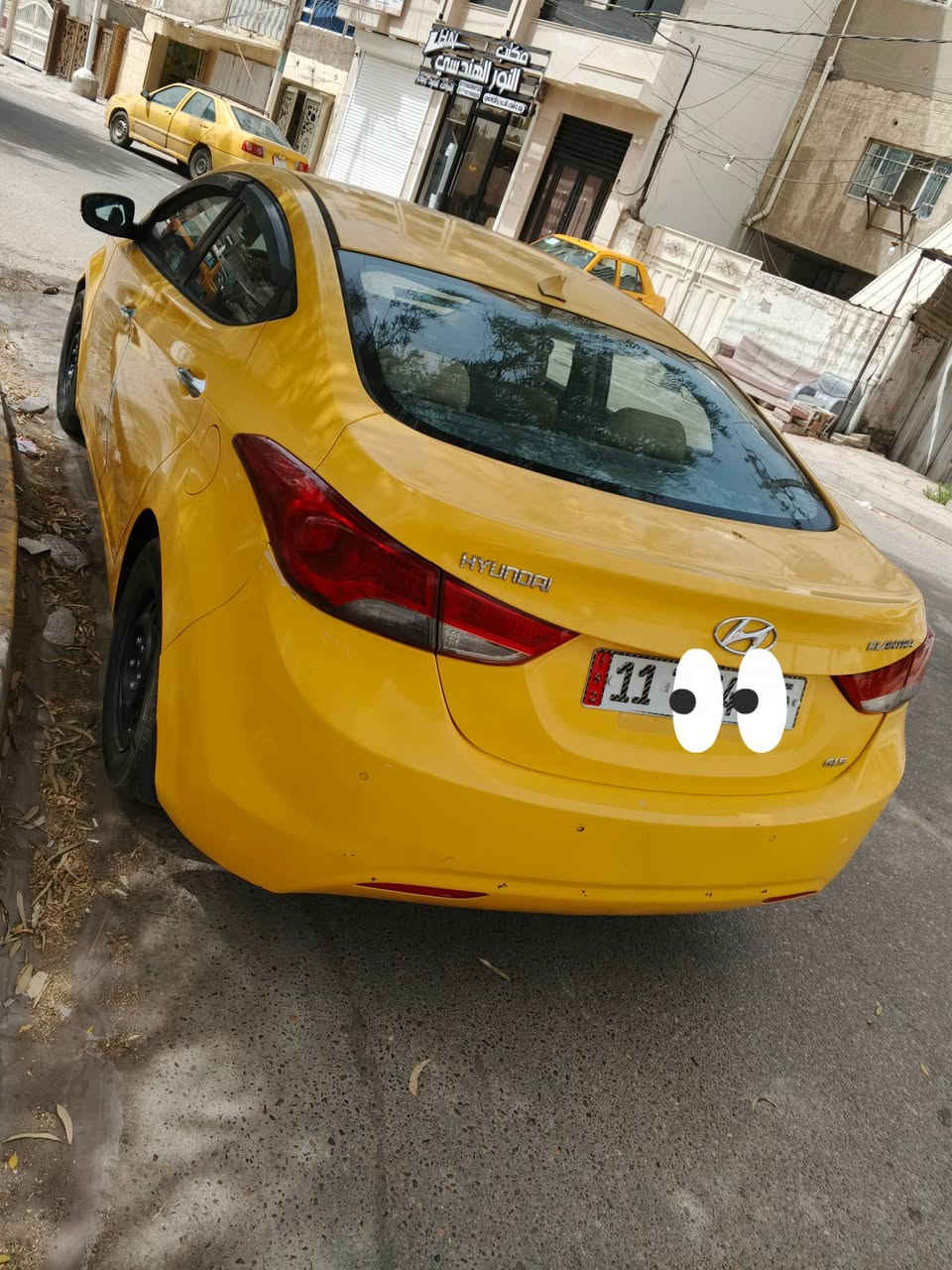 النترا تكسي 14 خليجي بأسمي
رقم بغداد انكليزي
سنويه نافذة صار سنة و3 اشهر اني ادفعها
عليها هيئة اني ادفعها
غرامات مصفرة
ماشية 115 سيارة ما متعوبة مال جناي 
محرك 1800 و گير نظيفات 
تبريد ثلج
كشنات وبطانة مال وكالة نظيفات
شاشة حديثة وكاميرا خلفية
تخم تاير جديد
گشر بي شخوط بسيطة
بصورة عامة سيارة ما ناقصها اي شي گبل تشتغل بيها
السعر 103
العنوان بغداد المشتل
***********
