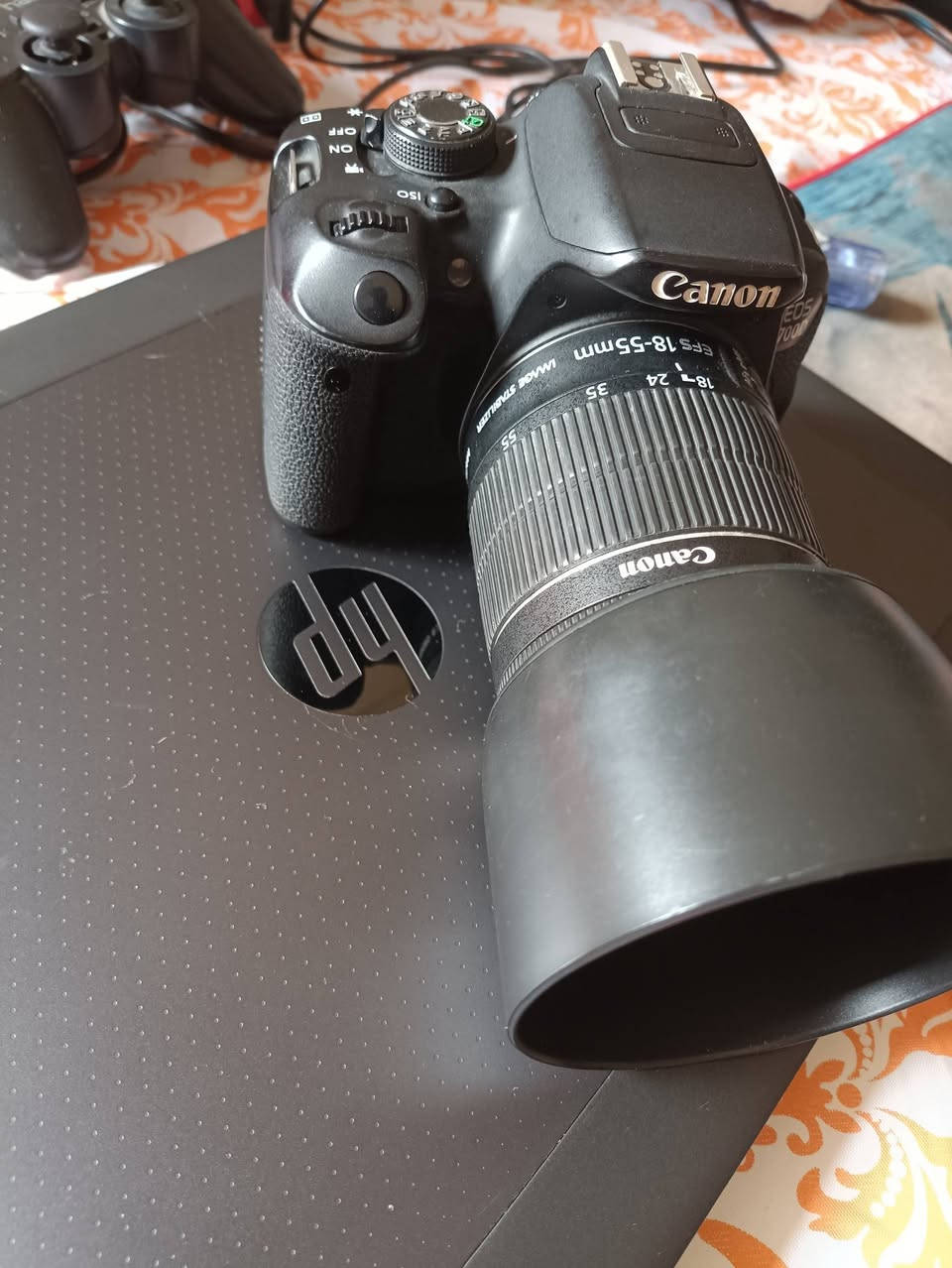 السلام عليكم
كانون 700D EOS
عدستين ٥٥
زوم ٧٥-٣٠٠
بطارية وحدة
 وشاحن وجنطة 
ورام ٣٢ اصلي 
#بيع او #مراوس بدرون dji

***********
متوفر واتس اب ومسنجر ووين ماجان متوفر
