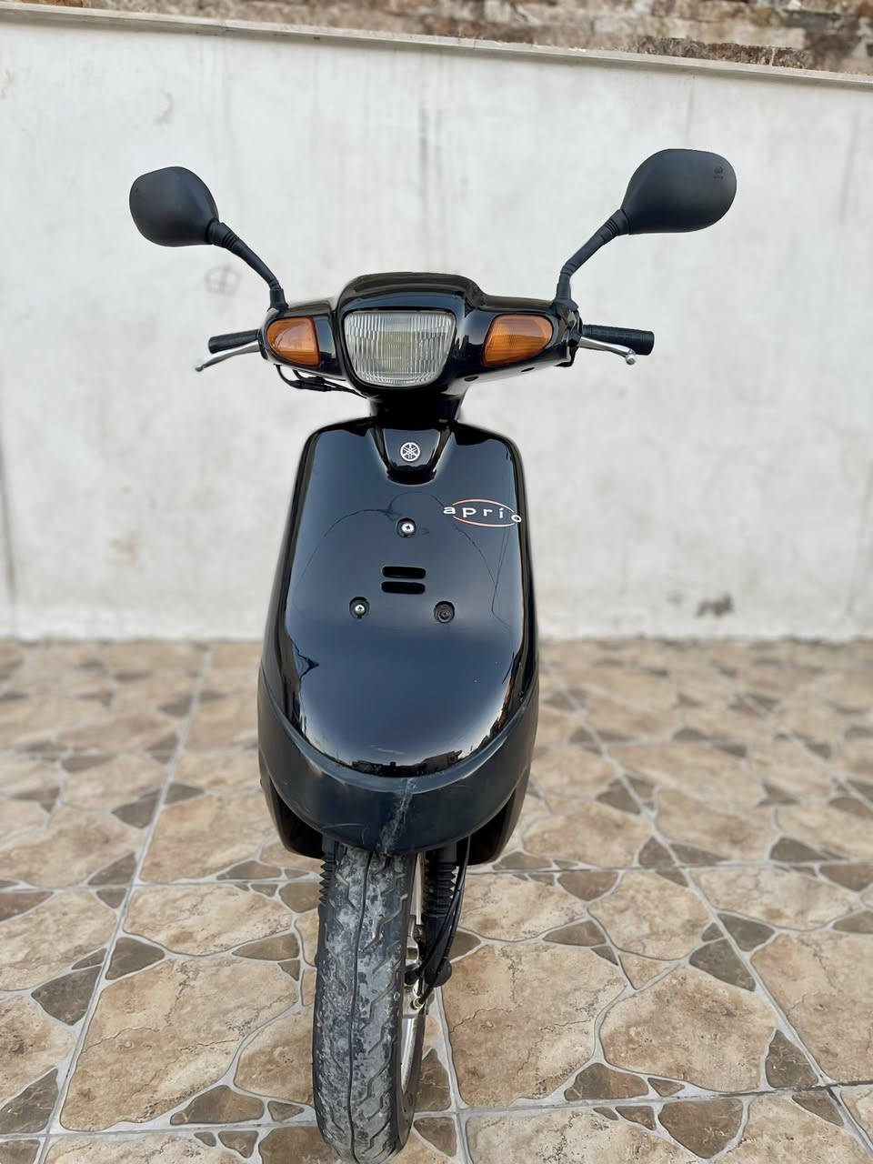 سلام عليكم دراجة نارية بوتين ياباني اصلي حيل نظيفه مابيها اي نواقص كلو شغال مكينه ما مفتوحه السعر650والرقم:***********
