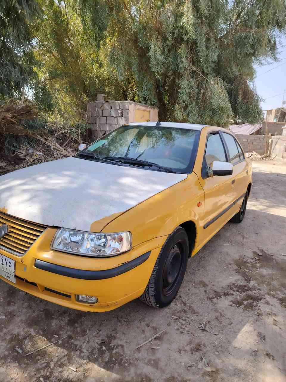 سلام عليكم سمند للبيع موديل 11 سيارة جاهزة مكينة وكير بس الواحد يفلت السنوية لل 27 جاهزة حدادية مابية خياس فقط تصليح الهلات مصلح والباقي كفالة تخم تاير السعر 30 وبية مجال قليل مكان السيارة دوانية شافعية  ونتصل ابيك خير وتلل ***********
