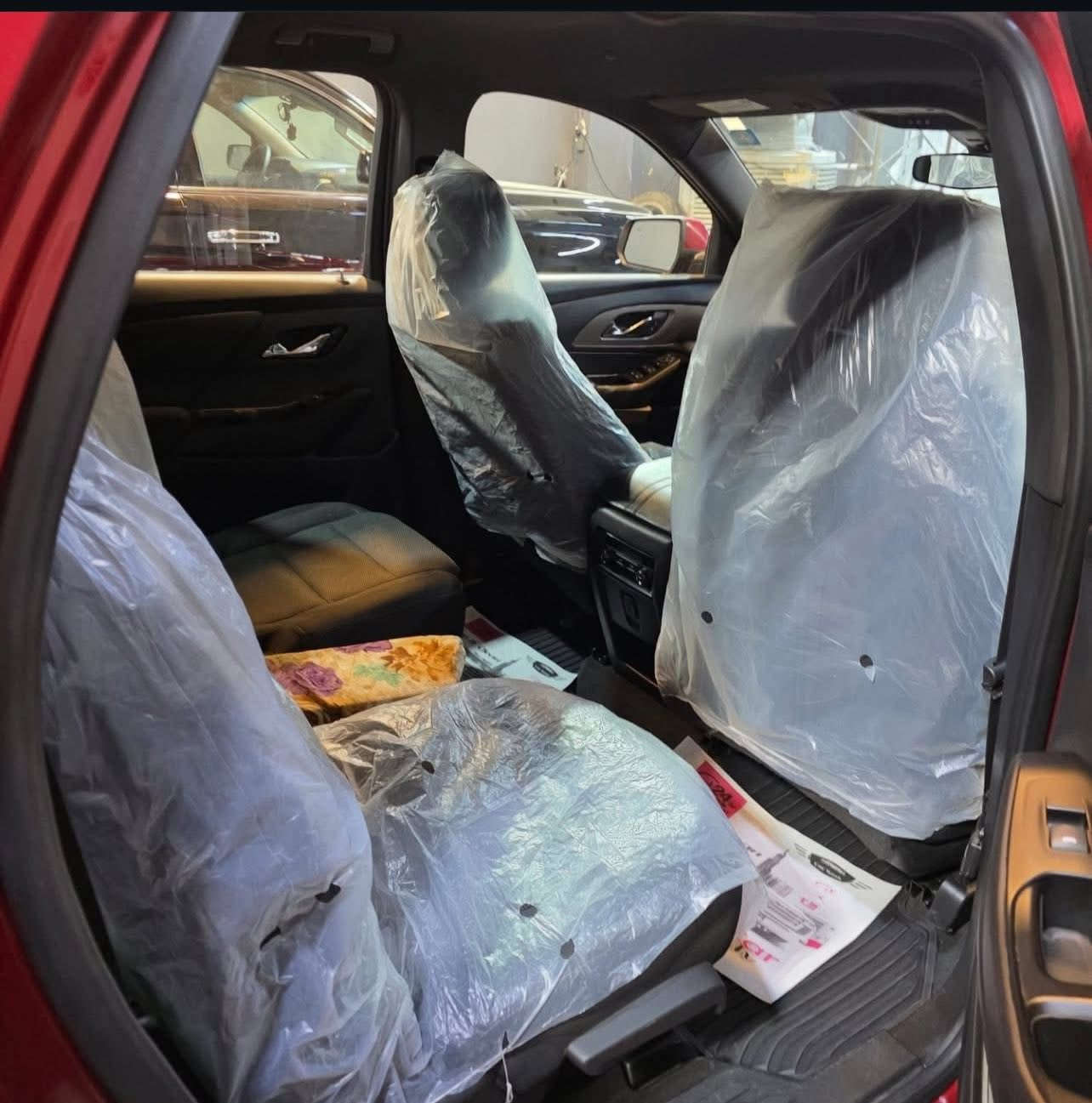 ترافلس 2023

● مواصفات LT  معروفه فول

● حجم محرك 6 سلندر 3600

● كشافات الأمامية زنون

● شاشة حجم كبير 

● عدد البصمة اثنين  

● مفتاح التشغيل بصمة وتشغيل عن بعد 

● 3 قطع تبريد 

● بصمات عدد 4 للابواب مع بصمة جنطة و بصمة تشغيل  

● صندوق كهرباء 

● كشانات الامامية كهرباء 

● تشغيل عن بعد و رادار أمامي و مانع تصادم 

● تدفئة بالكشنات الامامية

● إشارة بالمرايا الجانبية 

● شاشة الدشبول قاصة  

● سايد بريك بصمة 

● شاحن موبايل واير ليس 

● مخارج UBS

● رادار امامي + تحديد مسار 

● رادار جانبي نظام النقاط العمياء 

● اشارة بالمرآة 

 ● اوتو ستوب إطفاء ذاتي 

● تحكم ستيرن و حاكيه و بلوتوث و تحكم صوت 

● نظام ABS

● 7 راكب سياحي كشن منفصل 

● كامرات اربع جهات 

● سايد بريك بصمه
السعر اتصل وتدالل *********** وتساب
