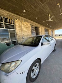 النترا موديل 2011 النوع خليجي  المحرك 1600 الدكشن عالي  اشاير بل مري  ...