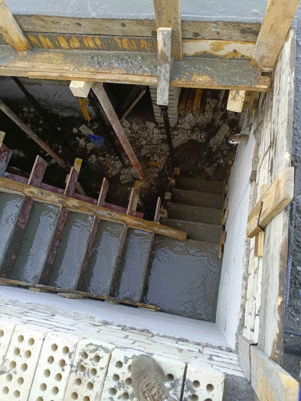 نجار قالب شغل درجه اولئ حسب الطلب قالب جديد جديد التزام بلموعد مكاني بغداد فقط نشتغل
صفاء النجار ***********تصال / *********** وتساب
