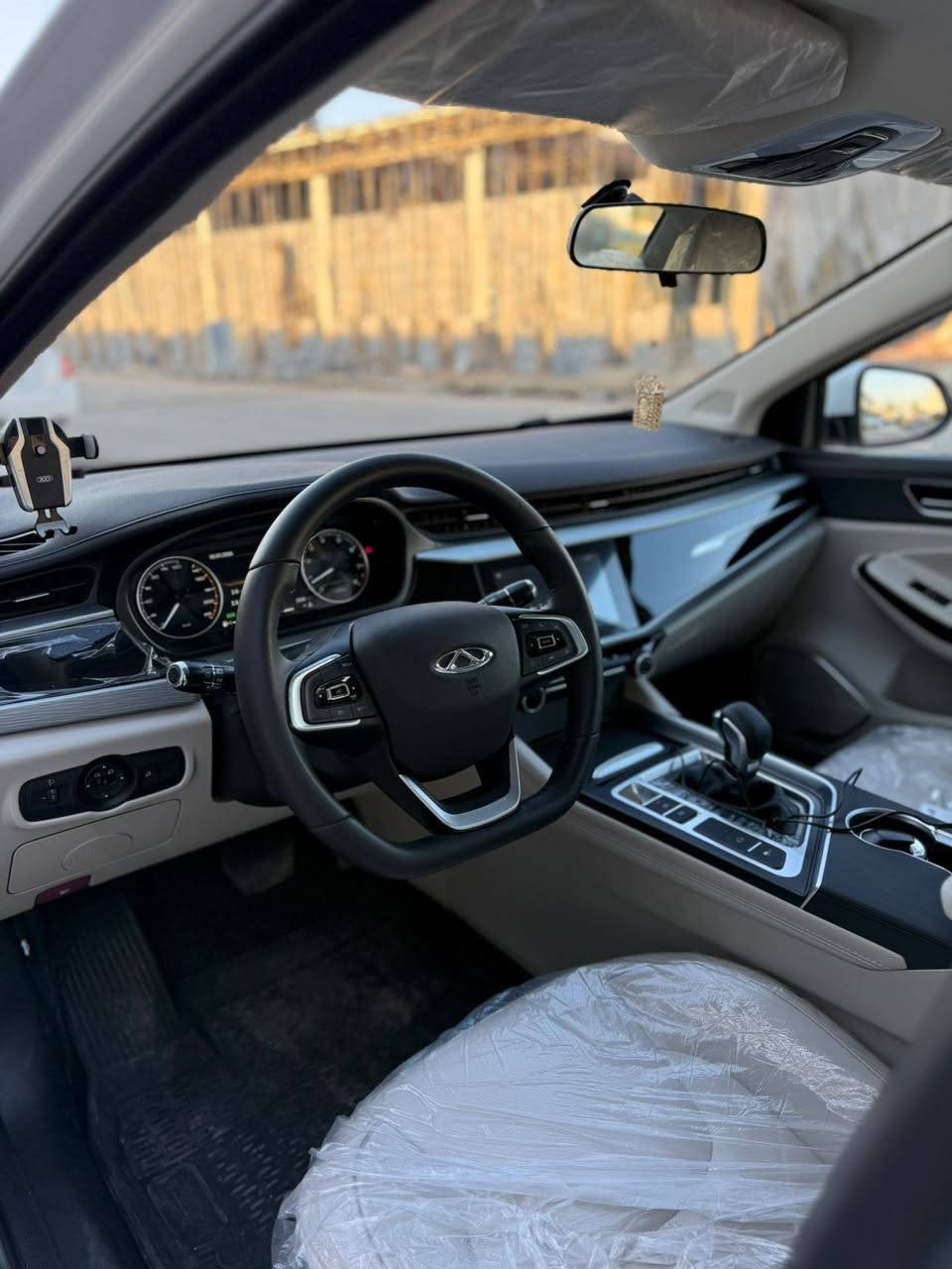 سلام عليكم من رخصة الأدمن سياره اريزو 5 فول 2024 شرط التحويل  مواصفات ماشيه 11 الف على ضمان الشركه 6 سنوات محرك كير كهربائيات سياره جديده كله شرط سعر السياره 122$ ورقه  وبيها مجال للطيبين عوزت افلوس وريد ابيعها سياره اجنن واقتصاديه لدرجه للأستفسار ***********
