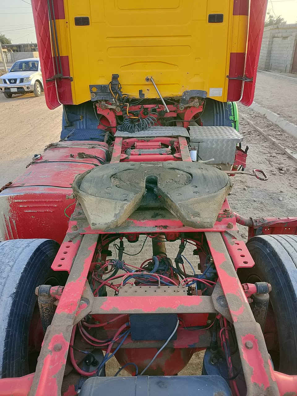 سلام عليك مكلف بالنشر سكانيا الفينيه انجكتر كفاله السياره بيهه تبخير قليل بدون تنقيص تحويل وراعيهه موجود 100 وبيهه مجال  للاتصال ع الرقم *********** 
***********
