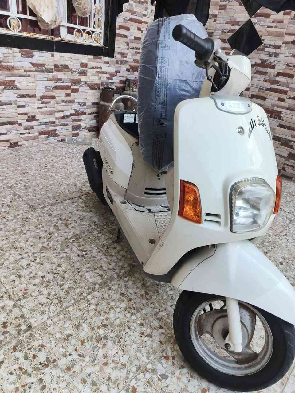 السلام عليكم دراجه بوليس للبيع دراجه داخل كريمي ختم واحد وي المكينه دراجه ڱڵـه. مختمه مكفوله كفاله عامه عدا ملاحظات بسيطه سعره مليون وبيه مجال قليل مكان بابل القاسم
***********
