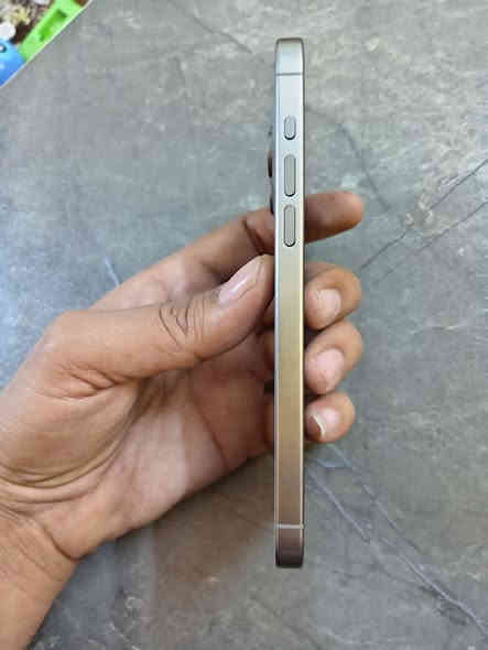 ايفون ١٥ برو ماكس ذاكره ٢٥٦ بطاريه ٩١ مكفول افحص وين ميعجبك دبل سيم كارت مكاني بغداد الامين الثانيه سعره مليون و٨٠ الف ( *********** )
