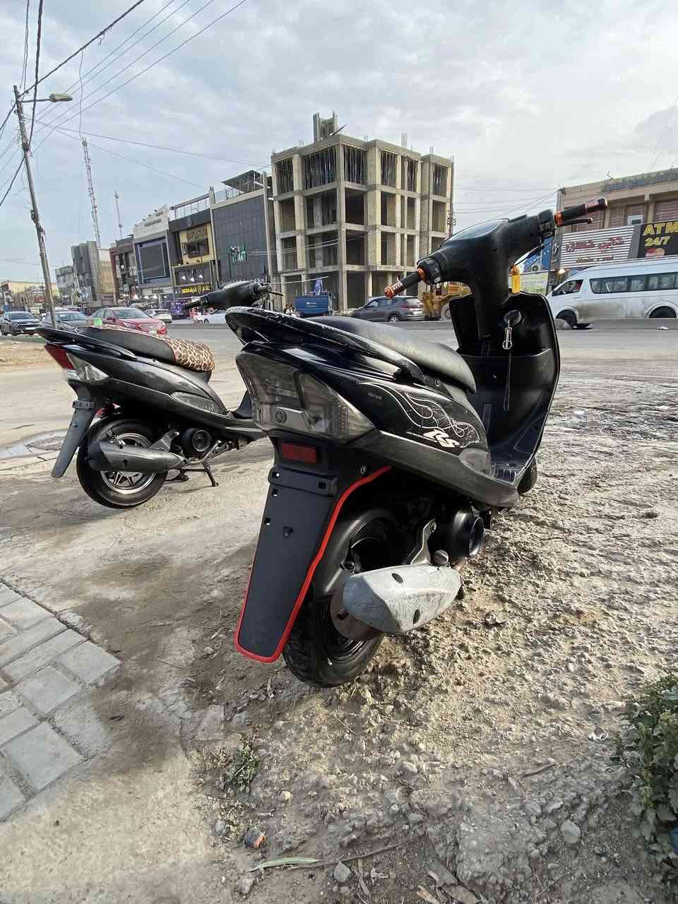 سلام عليكم ماكس عدله للبيع الدراجه ختم واحد المكينه بلاديه ما ينسمع صوتها لايت اشاير كلها شغاله لا تبخير لا تنقص دهن شرط المكينه ملحه و الدراجه خير من الله / المكان البياع شرطه الخامسه / *********** وبي واتساب / السعر خاص وبيك خير و دلل
