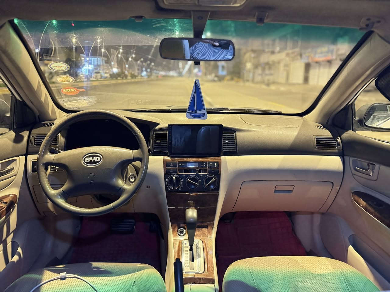 للبيع BYD بي واي دي f3 موديل 2013 

سيارة مرتبة وجاهزة للخير 

✅ مكينة لانسر بلاد بحالة ممتازة
✅ كير أوتوماتيك ناعم
✅ منظومة زينون 
✅ تبريد ثلج
‏✅حساسات خلفيه 
✅شاشه 
✅بنرامه 
✅ داخلية نظيفة ومرتبة
✅ إطارات جيدة
✅ اقتصادية بالوقود
✅مكفوله من ظربه وصبغ 
✅( خياس قليل بالدواير  الخلفيع ) 
✅ السيارة مكفولة من ناحية المحرك 
✅كهربائيات كله شغاله 
✅رقمه ذي قار مميز 

السعر 53 وبيه مجال 
مكان السياره البصره حي المهندسين 
رقم : ***********

