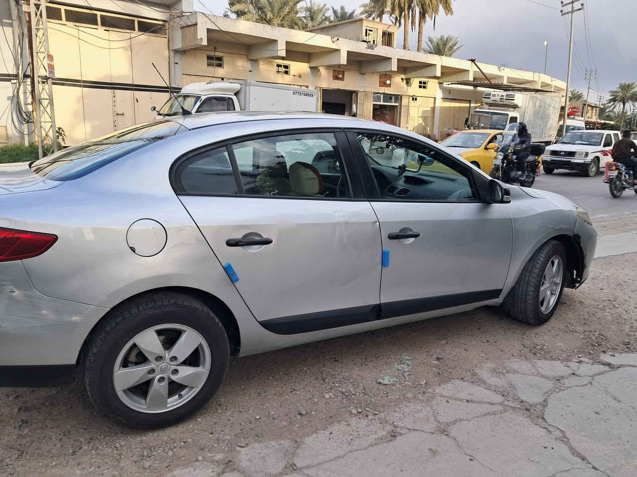 رينو ٢٠١٣ كير AT رقم جديد بيها صبغ جامرلغ خلفي مكان السياره بعقوبه استفسار هاتف ***********
