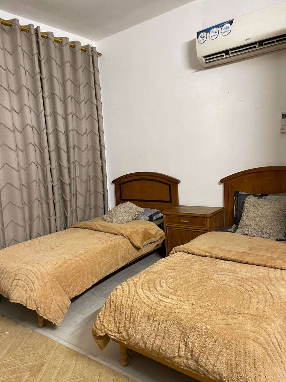 للبيع


**إذا كنت صاحب هذا الإعلان وتريد حذفه لأي سبب، رجاءا أرسل رسالة إلى الدعم الفني**