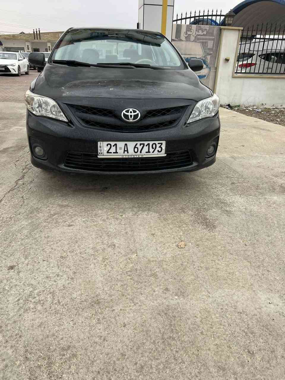 السلام عليكم 
كورلا 2011 وارد امريكي 
رقم سليمانية رقم وسنوية جديد
محرك 18 شرط مامفتوح 
السيارة #بدون #صبغ بدون تبديل بيها بارد قليل 
فتحة سقف تحكم استيرن 
ماشية 190 الف حقيقي
العنوان صلاح الدين شرقاط 
***********
