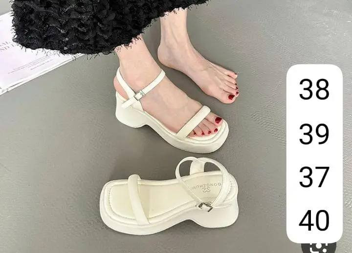 ب3 القطعه
تخفيضات رمضانيه

صندل نسائي بناتي

لحكن قبل نفاذ الكميه

توصيل متوفر

صور الموديلات والقياسات المتوفره داخل الاستوري


**إذا كنت صاحب هذا الإعلان وتريد حذفه لأي سبب، رجاءا أرسل رسالة إلى الدعم الفني**