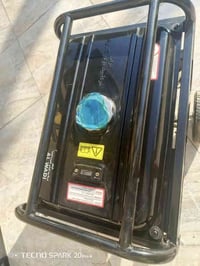 مولده للبيع مستعمل قليل نضافته 90/100 تشغيل عن بعد  السعر 300 الاتصال ...