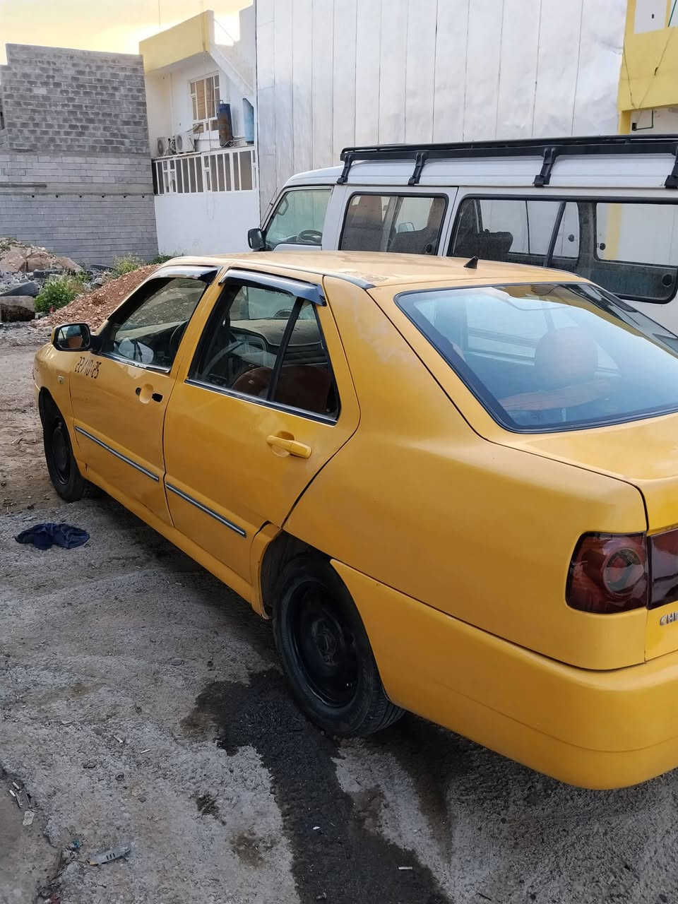 السلام عليكم
شيري كوين 2011.
كير والمحرك يارس اتوماتيك.
السنوية لل2027 شرط التحويل.
مصفر هيئة.
تخم تايرات جديد.
بيه بصمه بانزين.
مكان السياره خانقين ،
السعر 26$


**إذا كنت صاحب هذا الإعلان وتريد حذفه لأي سبب، رجاءا أرسل رسالة إلى الدعم الفني**