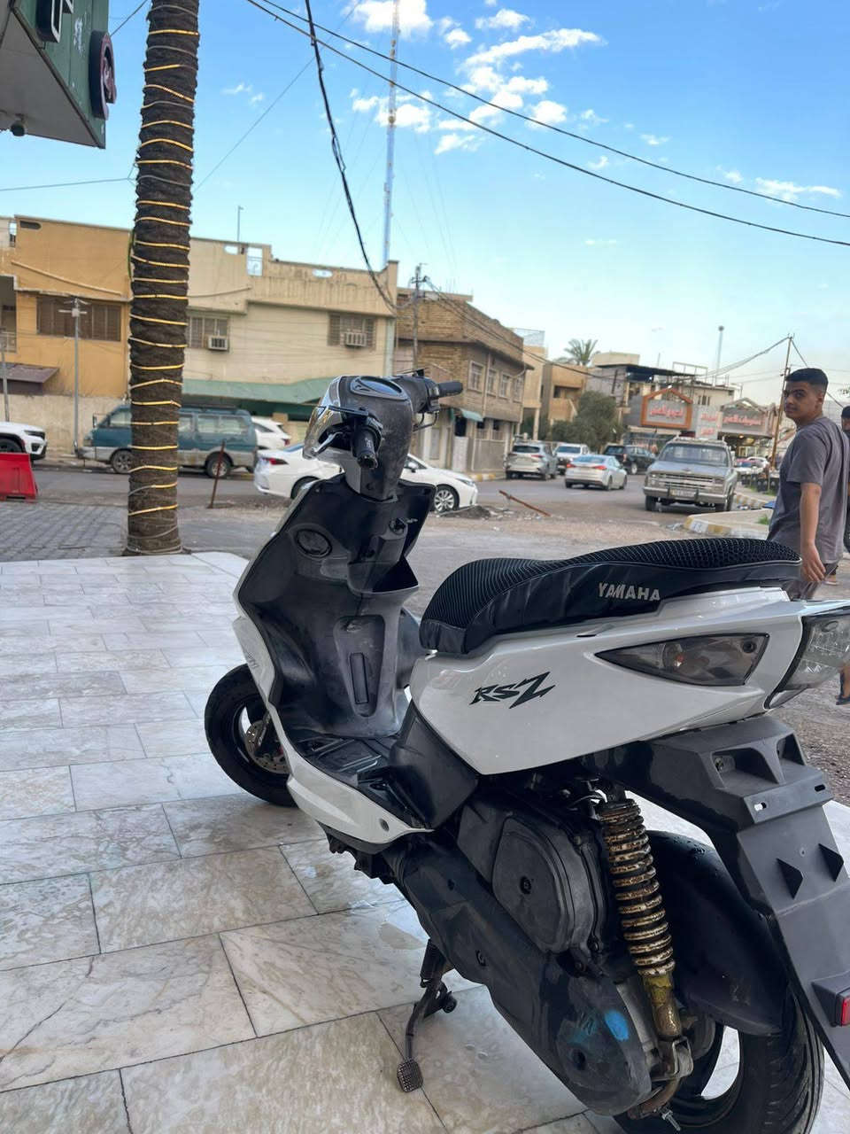 سلام عليكم
الدراجه ماكس مضلع نوزل 
السعر 450 ألف 
العنوان العطيفيه قرب شارع حيفه 
***********
