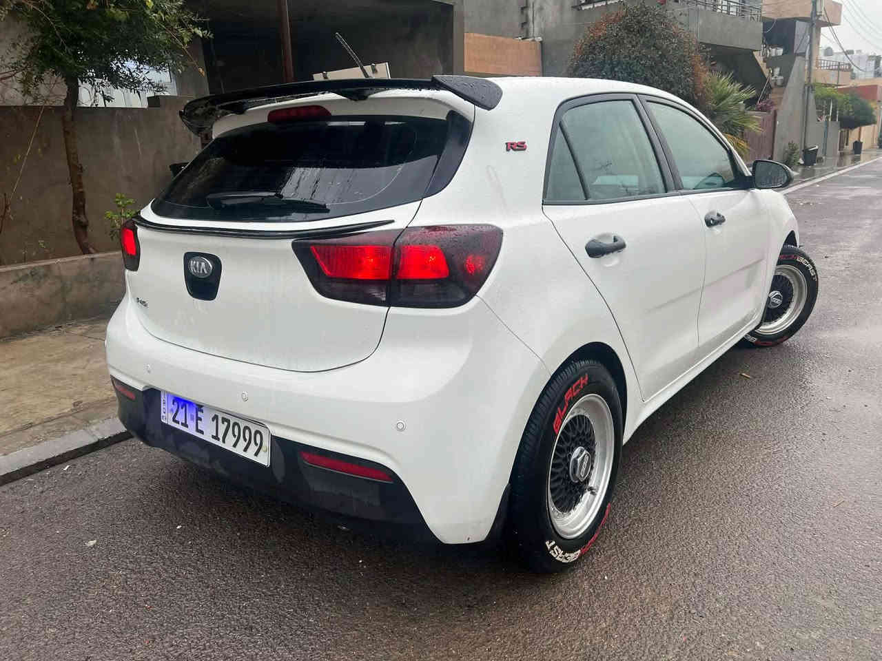 کیا ریۆ ٢٠١٨
گێر تۆماتیک و عادی و سپۆرت
شاشە ئایپاد و کامێرا
سوکان ڤۆلیۆم و تەحدید سورعە
مەکینە ١.٦
گێر و مەکینە بەشەرت نەکراوەتەوە
کامل جوانکاری
تەنها دەرگای دوای سایەق و چەمەلەغی دواوە بۆیاخە 
سەنەوی و هەزە و بەرادی تازەیە هەتا ٢٠٣٠ بەناوی خۆمەوەیو
نرخ/100
ژم/*********** السليمانية, العراق
