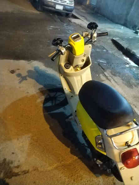 السلام عليكم
بوليس داخل كريمي صالصنه اصليه كلجات رياضي
سعر ٦٥٠ وبيه مجال بسيط
مكاني الدوره ***********
