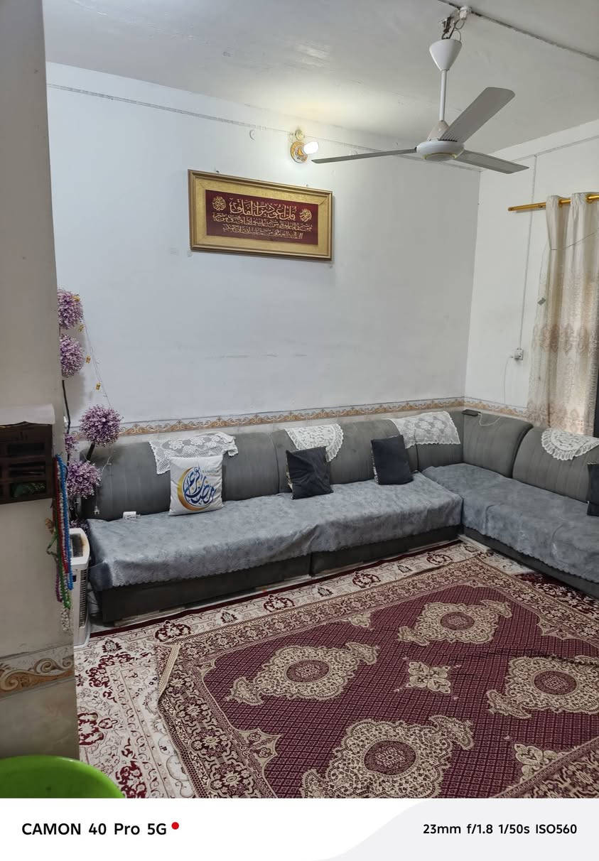 دار للبيع خلف الملعب الزراعي زراعي قريب الشيخ ياسين مساحه ١٥٠ غرفتين هول براني، بناء طابوك عكاده ***********
