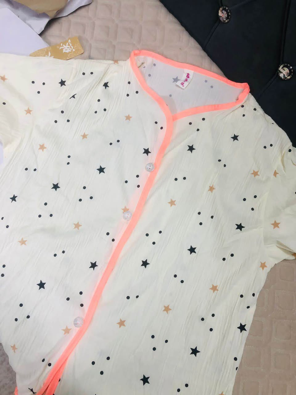 تراك نسائي
القياس فري سايز. يلبس من وزن ٣٥ -٧٠
السعر ١٠ الالف
توصيل كوت الفين
بغداد ٥ 
محافظات ٦ دهل اوران, واسط


**إذا كنت صاحب هذا الإعلان وتريد حذفه لأي سبب، رجاءا أرسل رسالة إلى الدعم الفني**