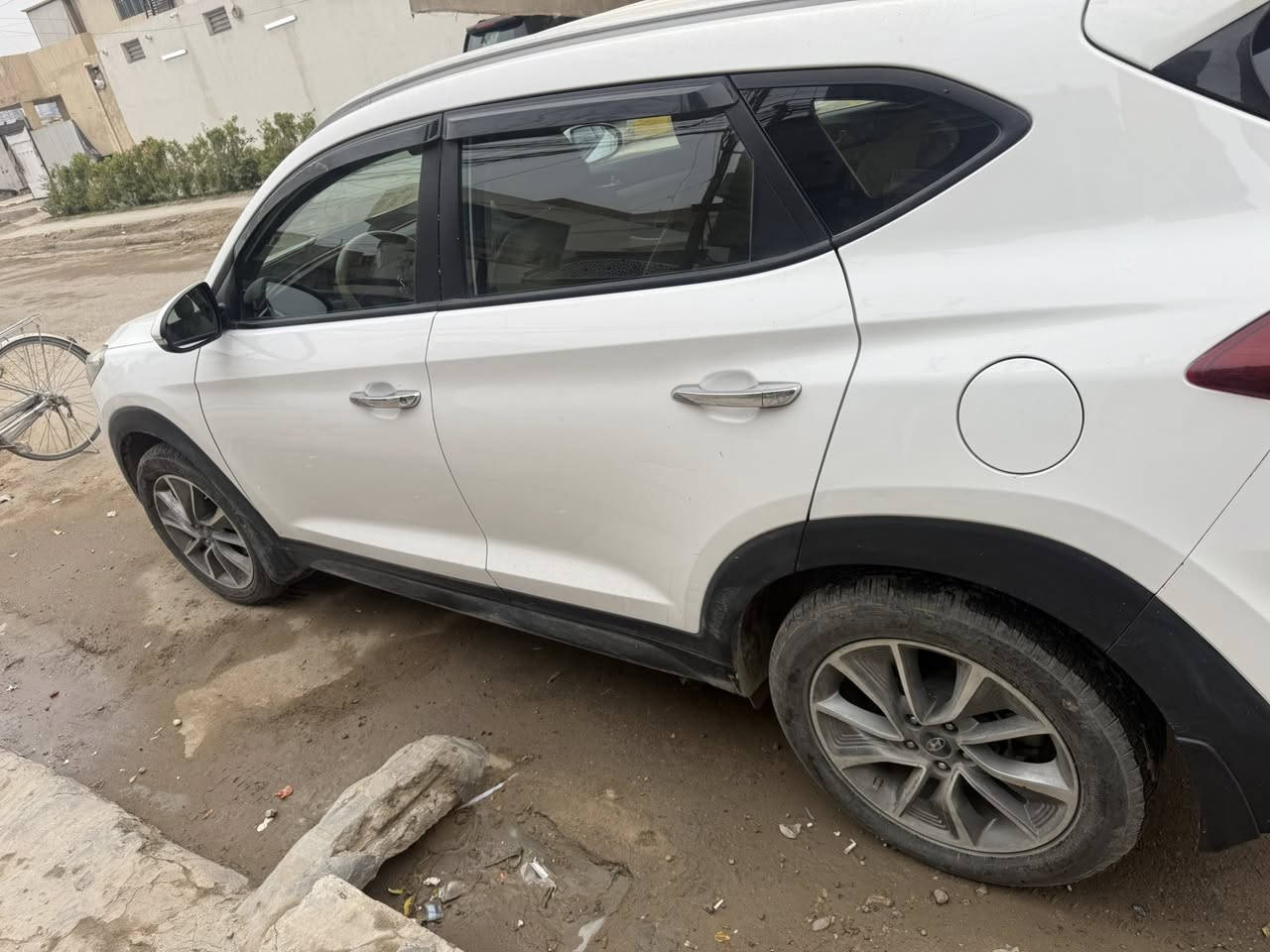 سلام عليكم توسان 2018 خليجية ابيضّ محرك 2000 ماشيه 104مكوقه من تبديل و صبغ به بارد صندوق خليفة بصيط السياره حلوة مبطيه السعر 190 بيها مجال غير متوفر على فيس ***********
