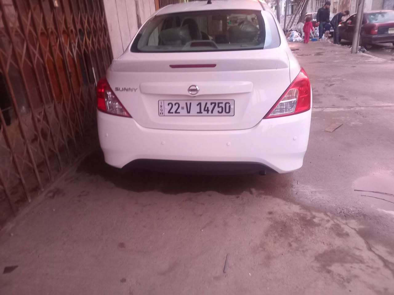 نيسان سني مويل ٢٥ مكفولة من الضربه واصبغ السياره جديده سخدام شخصي ماشيه  ١٤الف   تحويل مباشر  التواصل على رقم ***********

