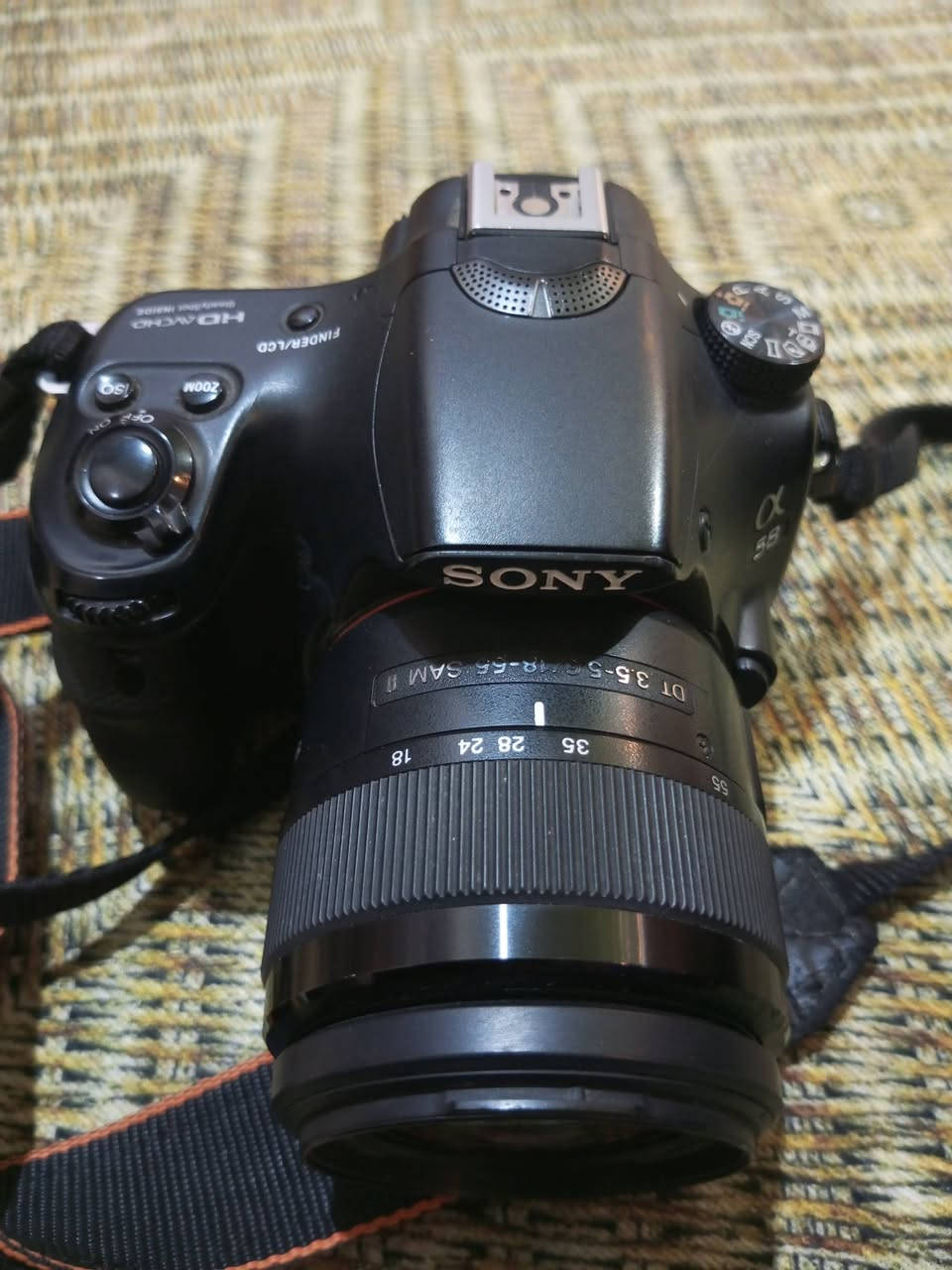 السلام عليكم كامرة للبيع نوعSoNY
حجم 58D 
للا تصال على رقم ***********
