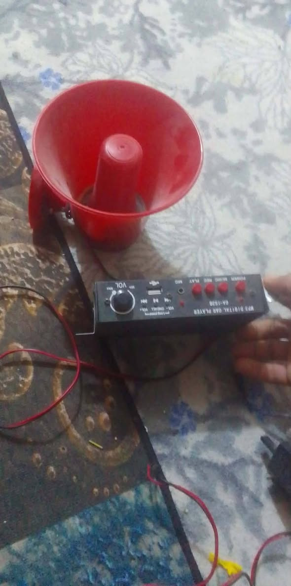 سلام عليكم سماعه ونبيثريه للبيع غراضهن كامله جيب وشد مكان ناصريه مركز


**إذا كنت صاحب هذا الإعلان وتريد حذفه لأي سبب، رجاءا أرسل رسالة إلى الدعم الفني**