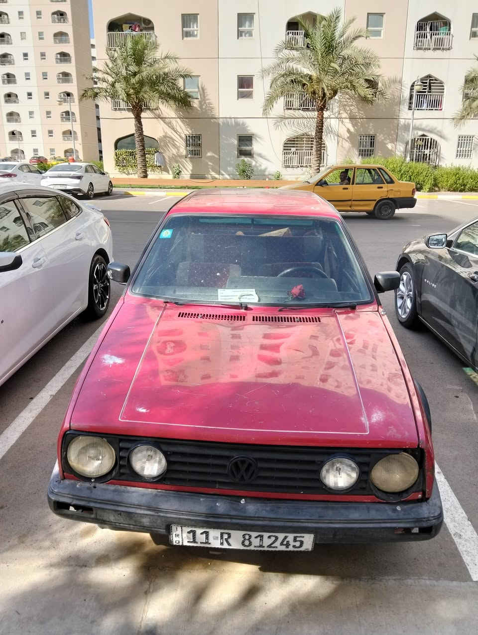 السلام عليكم كولف للبيع سياره بلاديه بدون قطره صبغ مكينه حاويه قبل شهر شادها كيرها عادي كلجها فقط تعبان 
رقم بغداد جديد هزه قبل سبوع وسنويه الحد31 شهر ال 6 هسه مجدد سنويه ورقم سياره خير من الله بس الكلج بي صوت ونمره ثانيه متجي بسبب الكلج حداديه نعمه بانزين انسه الصرف مكاني مجمع بسمايه السعر 25 وبيها مجال جدا بسيط وبسمي ثاني يوم تحويل وكاله ما اسوي تحويل فقط #الجميع
الاتصال***********
