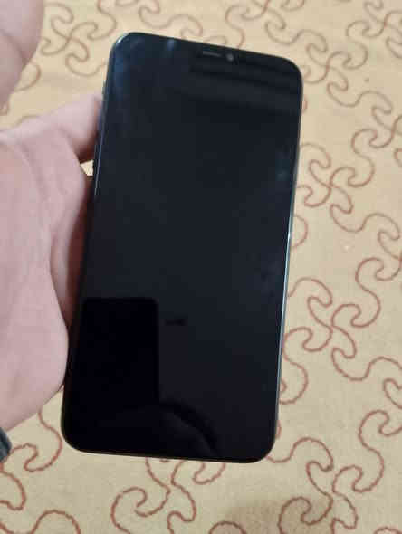 سلام عليكم ايفون11برو مكس مبدل ضهر الشاشه نضيفه بدون كسر فقط بيها رطوبه موضح بل صوره مبدل ضهر جديد بطاريه 80اصليه مبيل نضيف شرط السعر180وبي مجال مكاني موصل كوكجلي ***********
