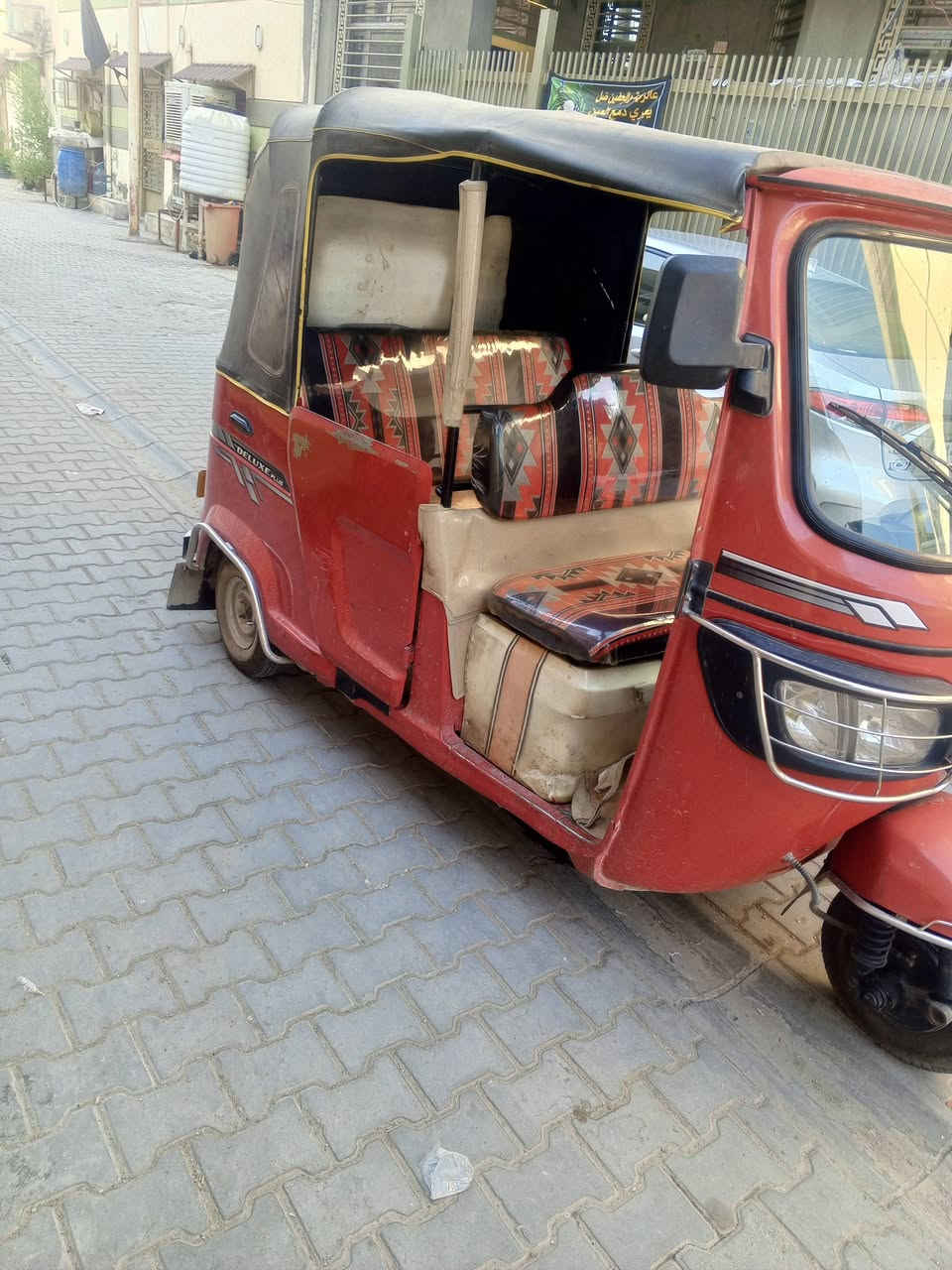 السلام عليكم تكتك تي في اس موديل 22 تكتك جديده ما عده طخت شبر ليوره مرقم كامل سعر 7 و 500 الف بغداد المحموديه ***********
