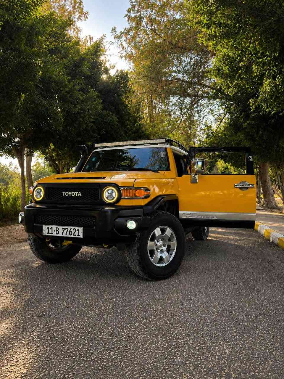 🍋 Toyota FJ Cruiser 2007 موديل  

السعر165$ بي مجال بسيط 
 جاهزه من كل النواحي ✅

🛠️ الحالة

✔️ سيارة جاهزة بالكامل — ما تصرف عليها دينار
✔️ صدر جديد
✔️ أدّامة محرك كاملة
✔️گير + مكينه مكفول
✔️ مصبوغة حزام اثر جراد بدون حادث

رقم بغداد بأسمي سنوية 2030🇮🇶
محرك 6 سلندر 🔥 4000 
‎وارد أمريكي 🇺🇸 بدون حادث 
لون اصفر مميز اصل🍋✨

⚙️ المواصفات

✅ نظام الزحف Crawl Control
✅ نظام RR DIFF LOCK
✅ نظام A-TRAC
✅ سماعة دمام خلفي بلاد شغال🔊
✅ حساسات خلفية
✅ كروز سرعه 

🔥 الإضافات

✨ سستم سماعات BOOS
✨انارة فوق الاطارات
✨ شاحن USB
✨ مرفعة 2 إنج ⬆️
✨ لد بار اف جي مع قواعد
✨ بروجكترات خلفيه 
✨ أريل سفاري
✨ بروجكتر خلفي اربعه عدسة
✨ انارة داخليه للاقدام
✨ كت كفرات نيكل مري + يدات + بك لايت+ اشارة امامي
✨ لايت عدسة
✨ بچم زنون بالكامل
✨ إضافات كثيرة جاهزة للبر والرحلات 🏜️
✨ شوته خارجيه يعني روح غركها بالماء ماعليها شي

💎 سيارة نظيفة وقوية ومناسبة للبر والمدينة
💎 فرصة مميزة لعشاق الـ FJ
عنواني بابل / حلة 
تعجبك السيارة علق او تتصل 
ماتعجبك صلي على النبي واعبر المنشور🌹
📞 للاستفسار:
*********** حلة, بابل
