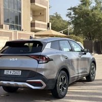 سبورتج XL للبيع موديـل 2023 ماشيـة 15mi  محرك 2400GDI حادثها 5قطع صبغ ...