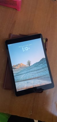 آيباد ٩ • ٦٤ • نضاافة ٩٠٪