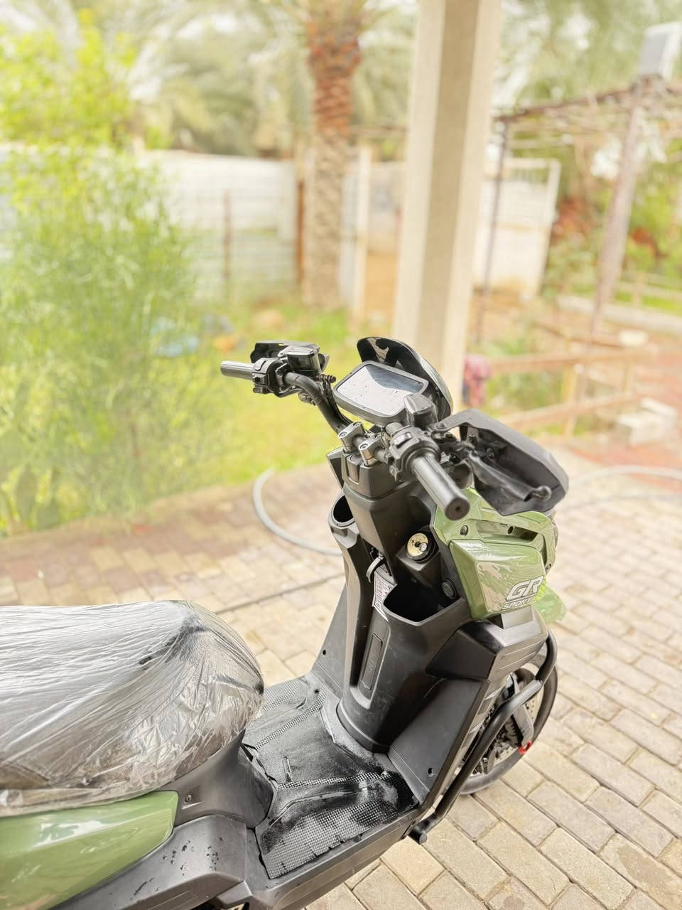 دراجه اباجي
موديل 2026
الملف 3000
بيهه اواكس شحن 
ودراجه شوفت عينك نضيفه كلش وبل حقيقه بعد احله 
وبيهه نضام R رجوع الخلف 
الدراجه جاهزه من كلشي 
وهاذا الموديل المدرع مو العادي 
المكان بغداد : ناحيه الواحده قرب بسمايه 
موجود واتساب وخاص 
***********
السعر750
