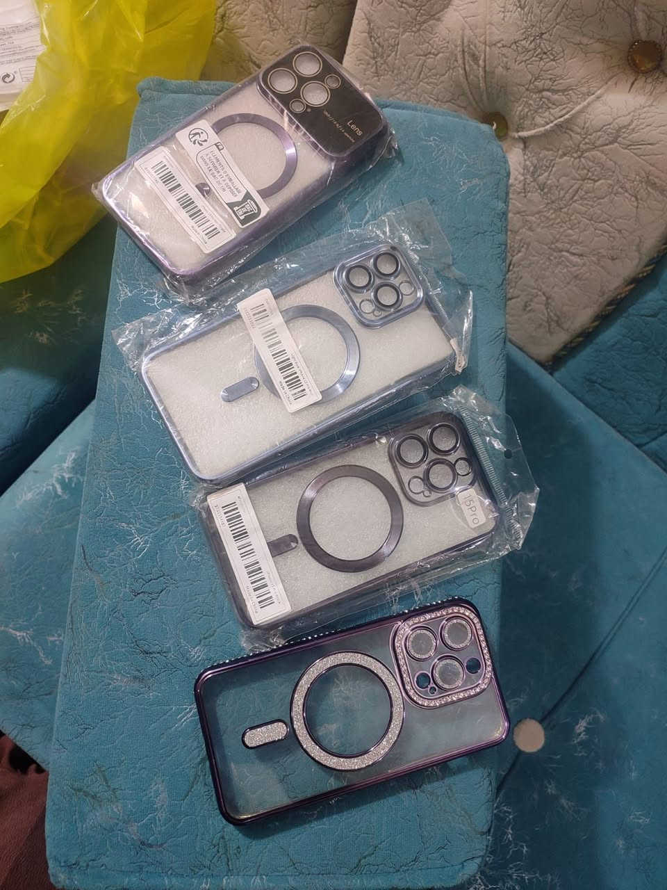 عندي كارتون كامل كفرات ايفون وبيهن  لزكات اجهزه ايفون الي ينطيني بيهن سعر خل ياخذهن


**إذا كنت صاحب هذا الإعلان وتريد حذفه لأي سبب، رجاءا أرسل رسالة إلى الدعم الفني**