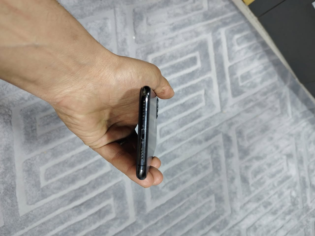 ١١ برو ماكس
ذاكرة ٢٥٦
مبدل شاشة فيس ايدي شغال
مبدل بطارية اصلية
كامل من كلشي صوت تكنيك سيمكارت لمس كلشي كامل
مابي اي عطل فقط كامرة x1وx2بيهن رجة موضح بلفيديو فالت مغناطيس اي ابو موبايلات بس يرجع مغناطيس يرجعن طبيعي ب ١٥ الف أو ١٠ آلاف
فقط جهاز بدون ملحقات
توصيل ماعندي
مكاني بغداد الدورة
رقمي ***********
سعرة ٢٤٥ الف وبي مجال حك جيتك
