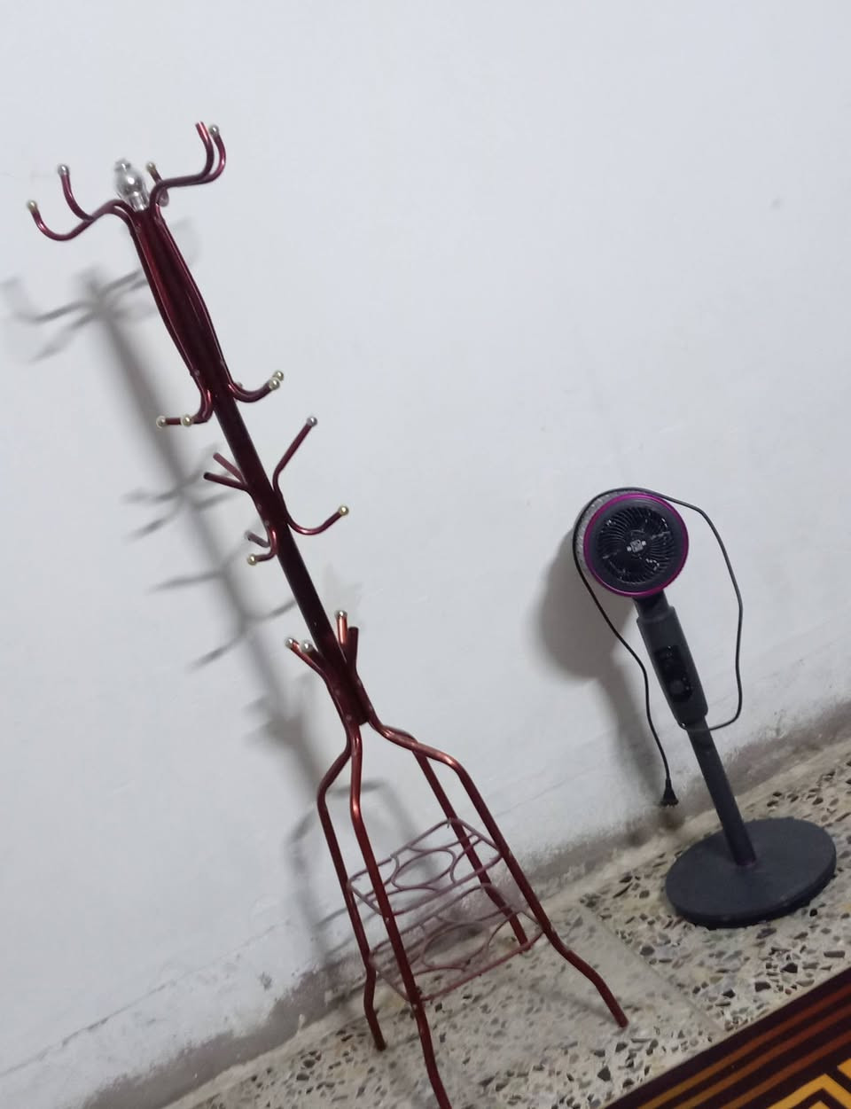 غراض للبيع
بغداد المحمودية 
المكان قرب مستوصف المحمودية مَقابل مستشفى الأسنان الصحي
ثاني محل 
***********
***********
