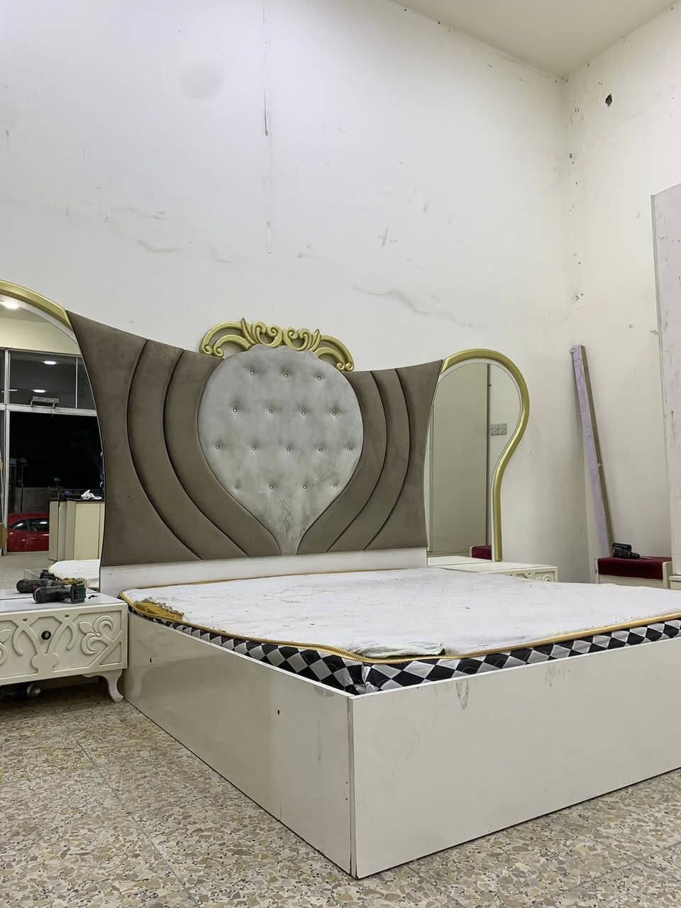 غرفه تركيه ضخمه مستعجل عبيعتهه السعر 250 مكاني بغداد الدوره


**إذا كنت صاحب هذا الإعلان وتريد حذفه لأي سبب، رجاءا أرسل رسالة إلى الدعم الفني**