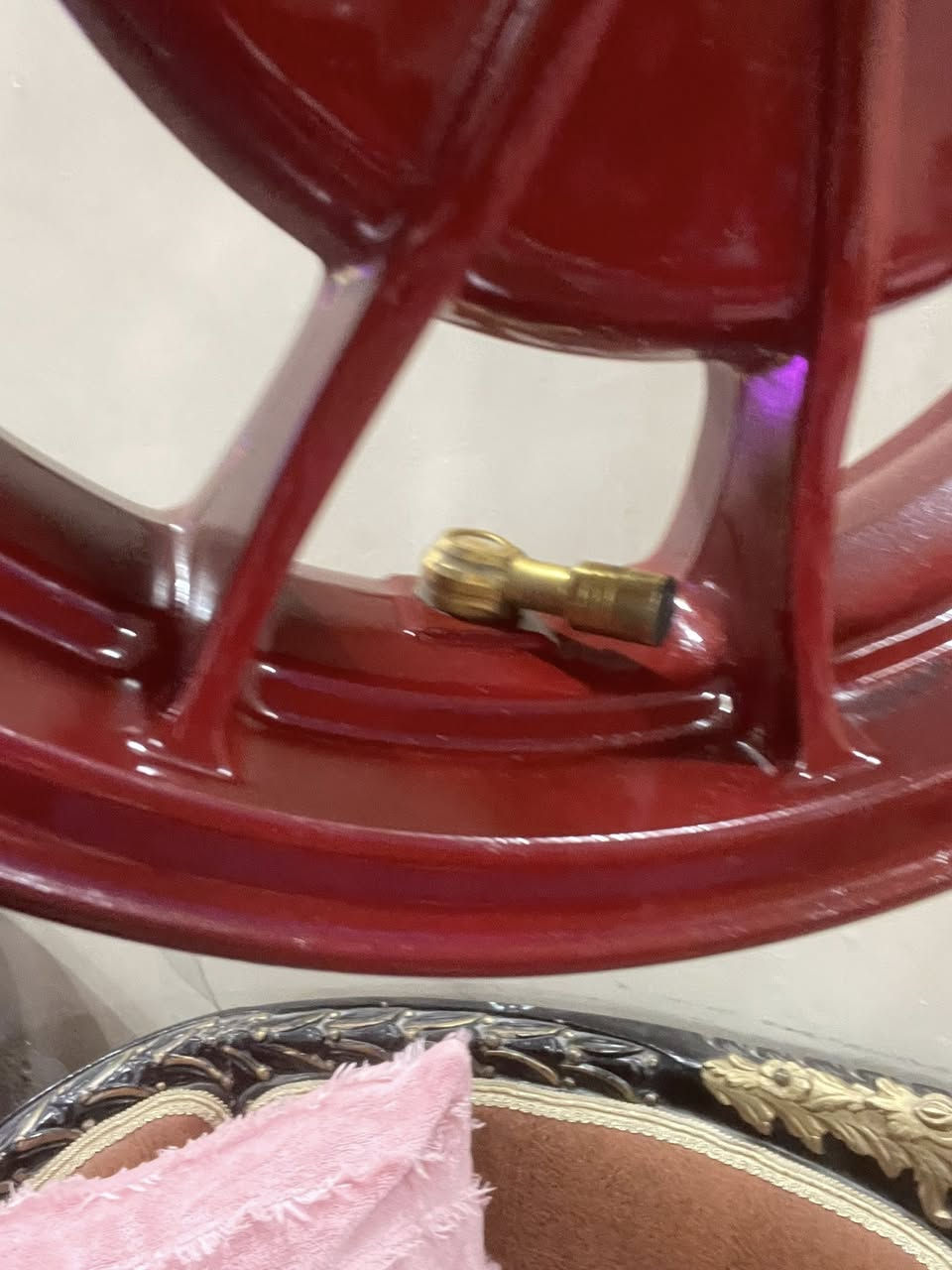 سلام علايكم ويل خلفي سكنس (جبلي) اصلي  مكفول مكاني بلديات موجود توصيل سعر خاص ***********
