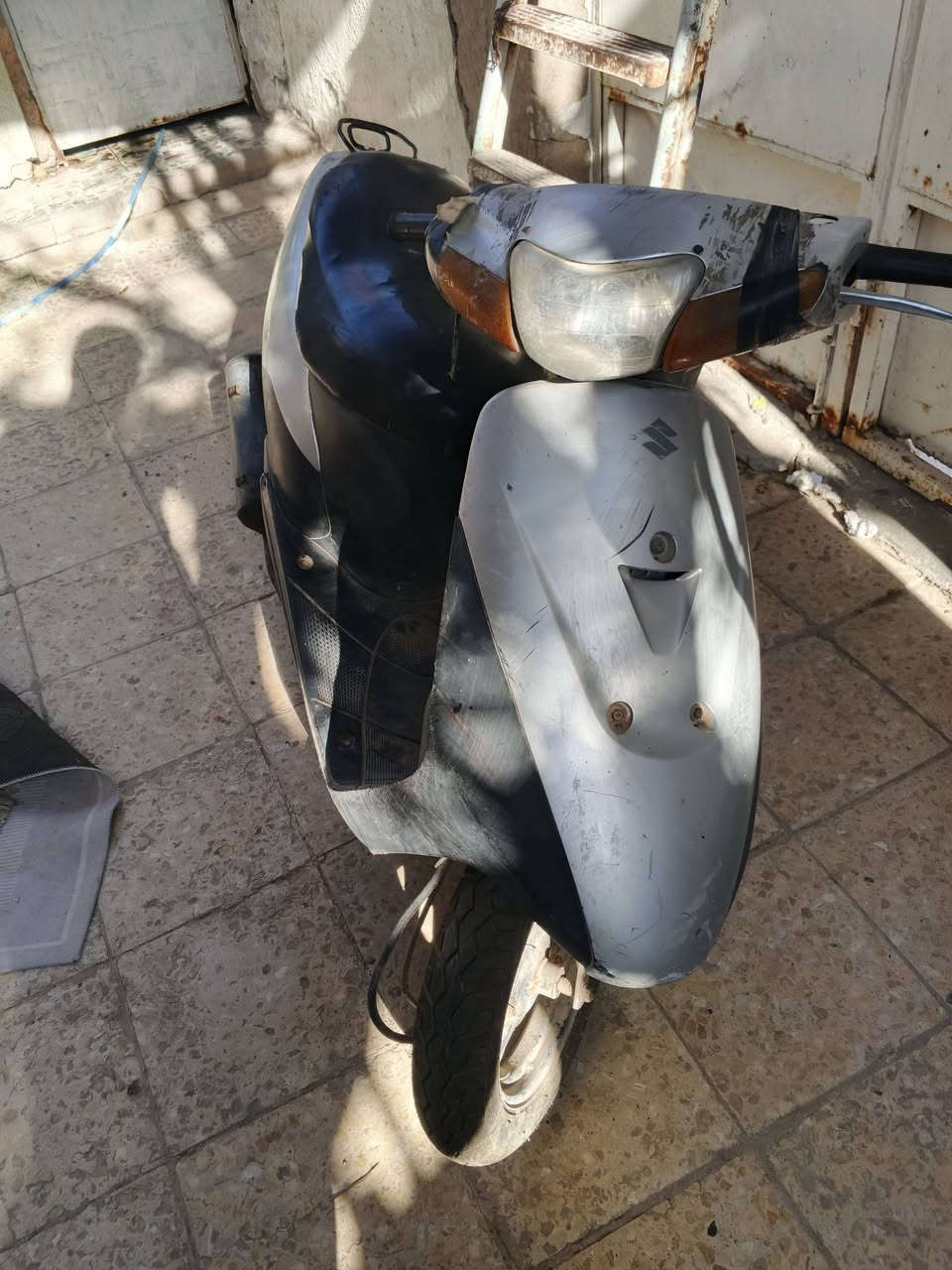 السلام عليكم شباب دراجه ساسوكي جاي امشي وكض لهندر للبيع لشراي يخابر لو يراسلني ابيع كومه حديد بدون اوراق مكاني حي لحسين لجديد هاض رقمي ***********#الجميع
