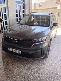 سورنتو 2022لون زيتوني نص مواصفات للتواصل07722006968