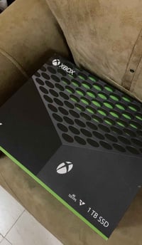 اكس بوكس x اصدار 2024 الجهاز نضيف ممفتوح مع يدتين يده  اصلية ويده كيم ...