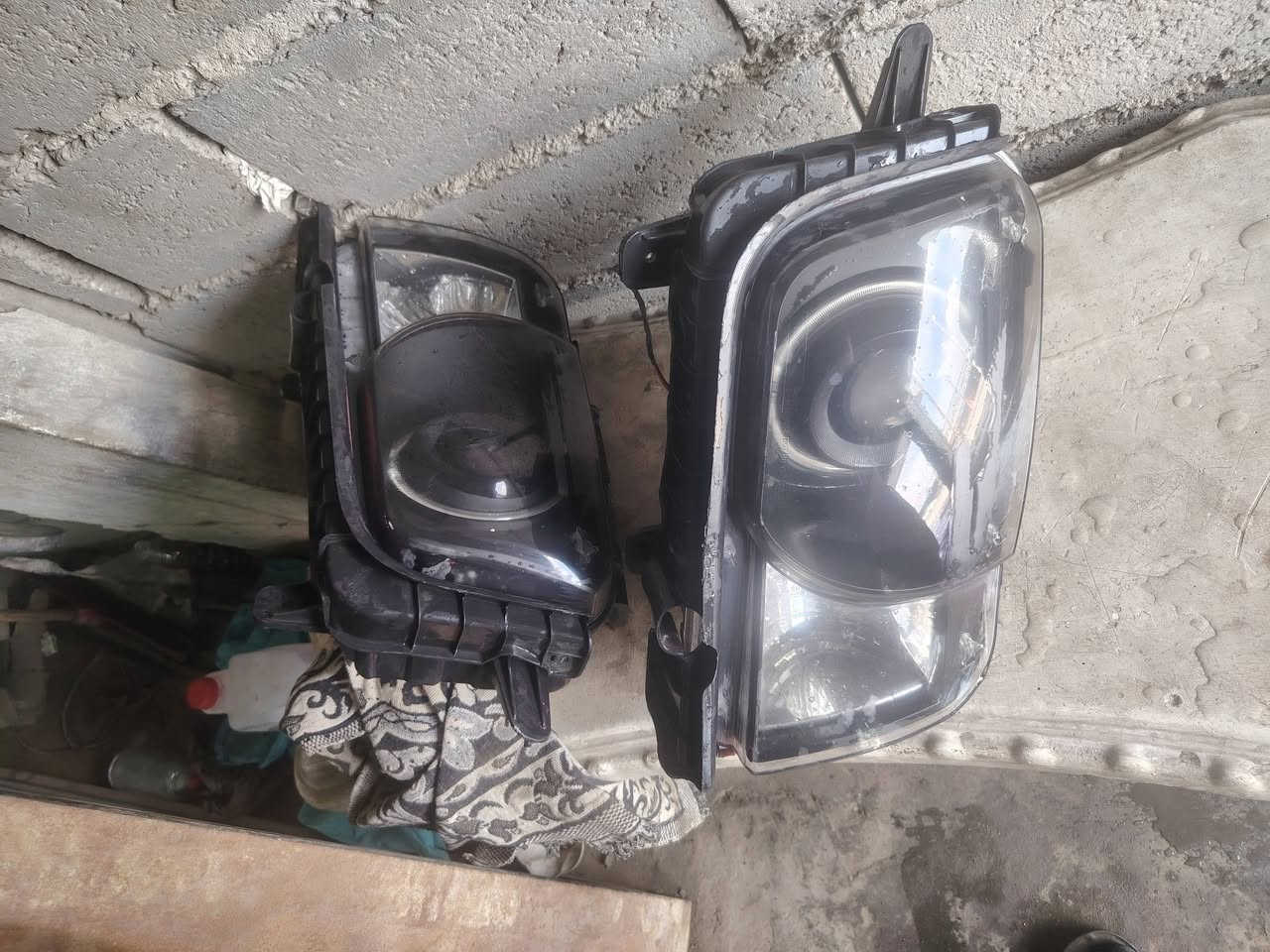 السلام عليكم شباب لايتات كمارو للبيع للاستفسار ***********
