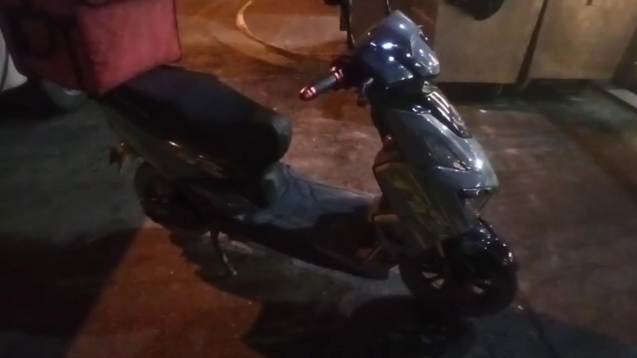 السلام عليكم دراجه شحن للبيع بطاريه ليثيوم السعر 900او بيه مجال مكان بغداد مدينه بسمايه 
مكلف بالنشر يرجى الاتصال على الرقم***********
