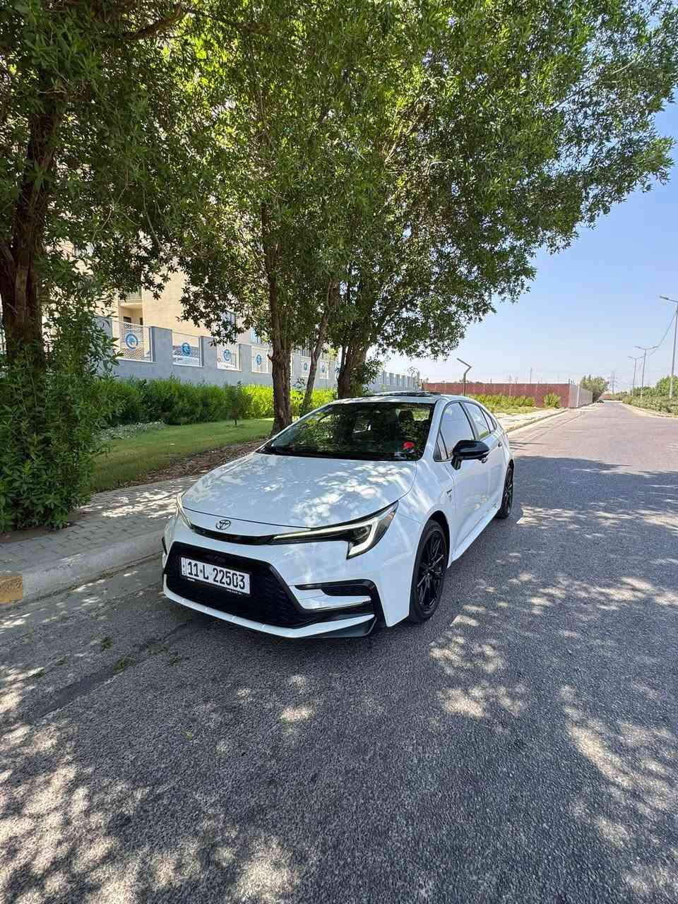 السلام عليكم كورلا 2025 s بلاك جي ار سيارة فول الفول كشن كهرباء داخل اسود جلد خمس كامرات الممشى 15 الف  ملاحظة وحدة فقط رصعة بالقمارة ناعمة كلش مكفولة من الصبغ والبارد السعر 163 بيها مجال حك الجية العنوان بغداد حي العامل ***********
