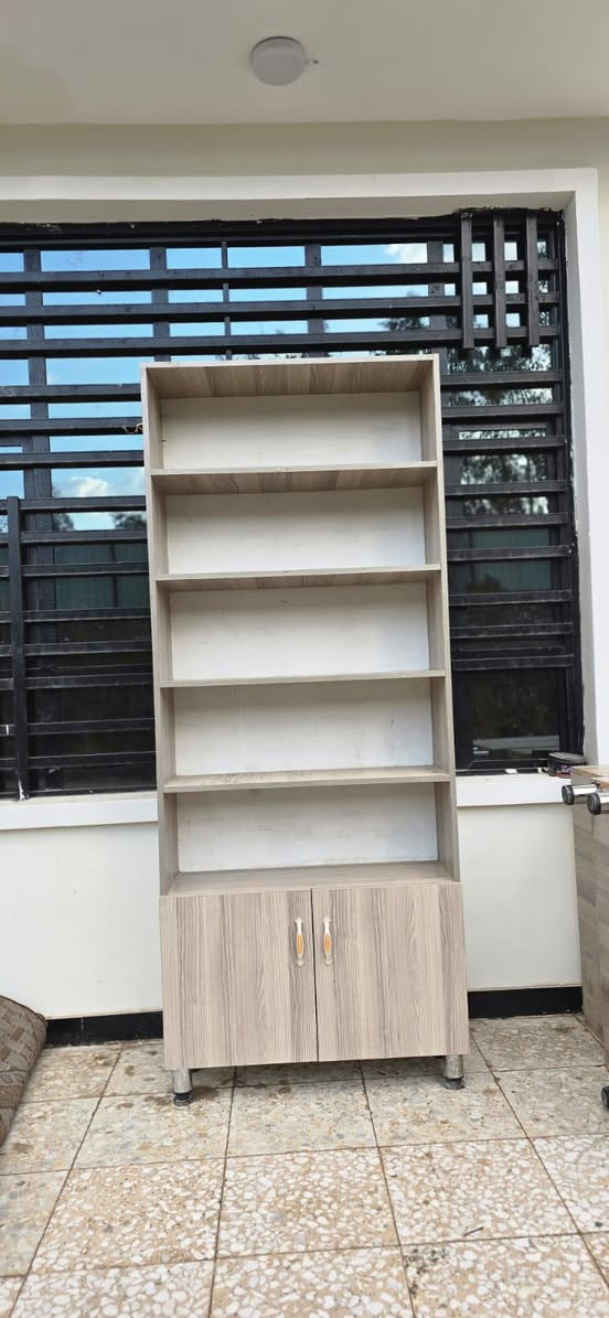 السلام عليكم 
فاترينات كوزمتك ويرهمن صيدلية للبيع عدد٤ ووياهن ميز مكتبي نفس لونهن قياسهن ارتفاع مترين وعرض متر وعمق ٣٠ رايدهن كلهن ب٣٨٠ وبيهن مجال للشراي صدك تواصل خاص مكاني بغداد العبيدي


**إذا كنت صاحب هذا الإعلان وتريد حذفه لأي سبب، رجاءا أرسل رسالة إلى الدعم الفني**