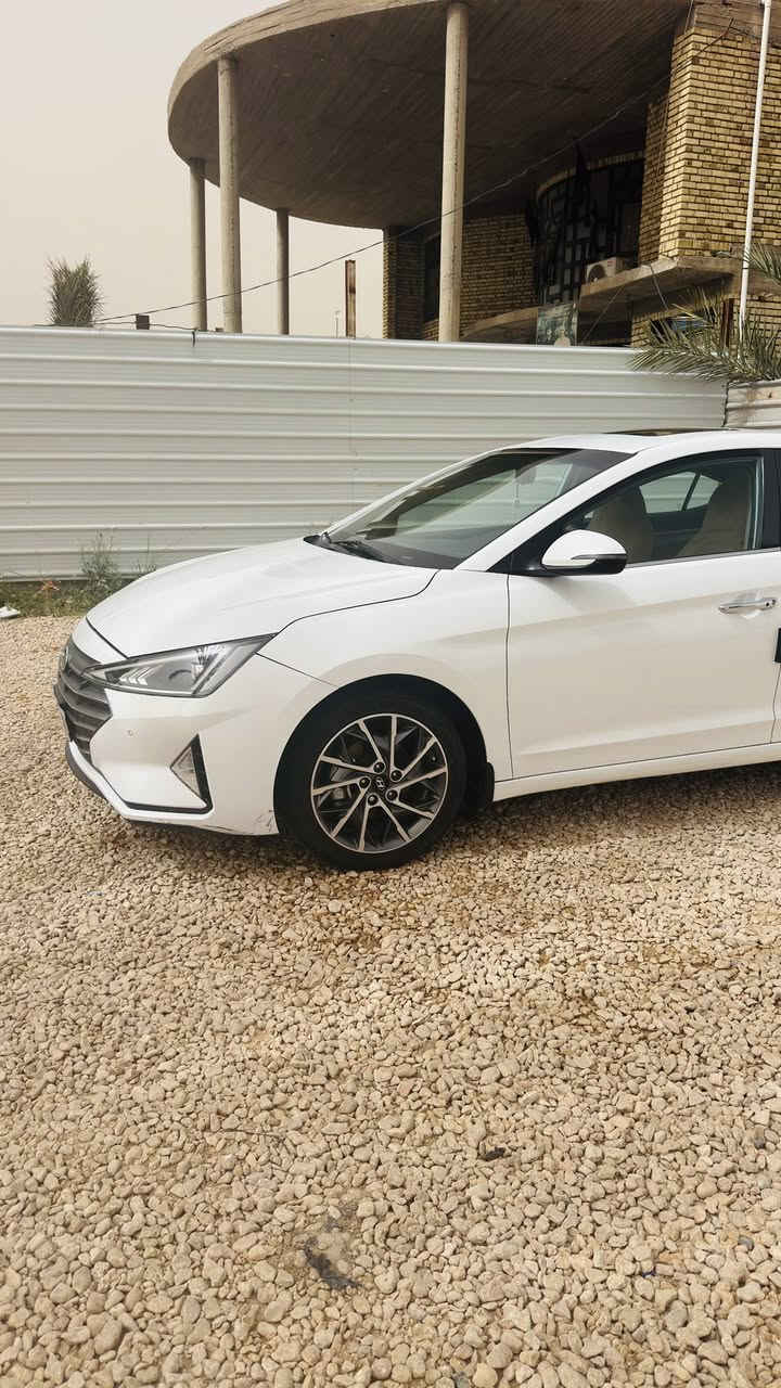 النترا موديل 20  خليجي  للبيع فول مواصفات 
كفاله عامه ماعدا بارد قليل بالبنيد 
ترحيب جنطة ذكية بصمة حساس امامي خلفي كامرة امامي خلفي نيكل فتحة محرك 2000السعر 158وبيه مجال 
العنوان النجف / المناذرة / الحيرة 
***********
